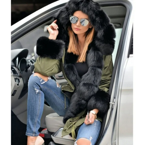 Roiii Winter Coat Luxury Women's (Faux Fur) Hooded Long Jacket. (Size/ M) - Picture 11 of 15